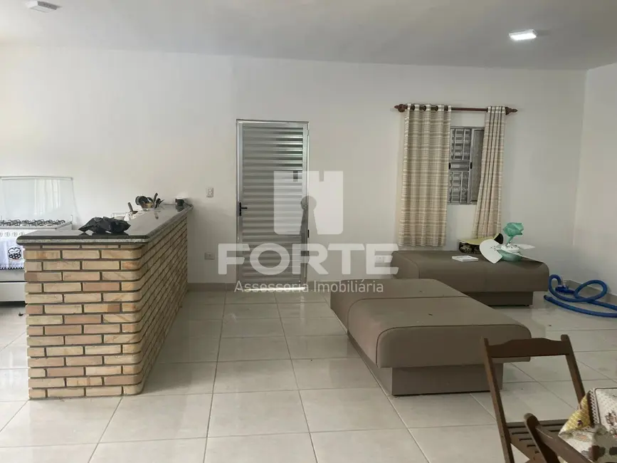 Casa com 4 quartos à venda, 590m2 em Chácara Guanabara, Mogi Das Cruzes - SP - imagem 7 Foto 7 de Casa com 4 quartos à venda, 590m2 em Chácara Guanabara, Mogi Das Cruzes - SP