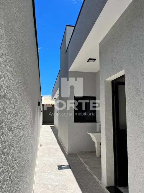 Foto 1 de Casa com 3 quartos à venda, 100m2 em Jardim Santa Teresa, Mogi Das Cruzes - SP