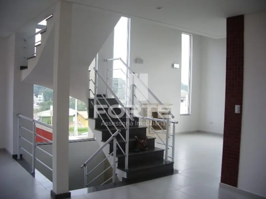 Foto 2 de Casa de Condomínio com 3 quartos à venda, 285m2 em Aruã, Mogi Das Cruzes - SP