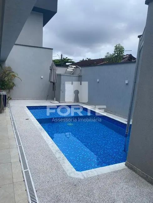 Casa de Condomínio com 3 quartos à venda, 195m2 em Bertioga - SP - imagem 3 Foto 3 de Casa de Condomínio com 3 quartos à venda, 195m2 em Bertioga - SP