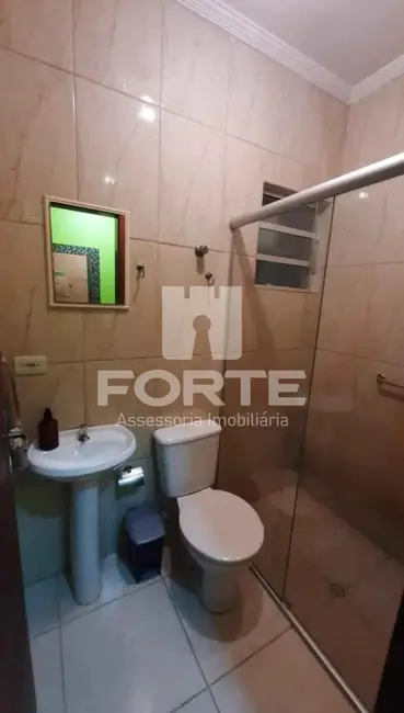 Foto 9 de Casa com 2 quartos à venda, 115m2 em Jardim Layr, Mogi Das Cruzes - SP