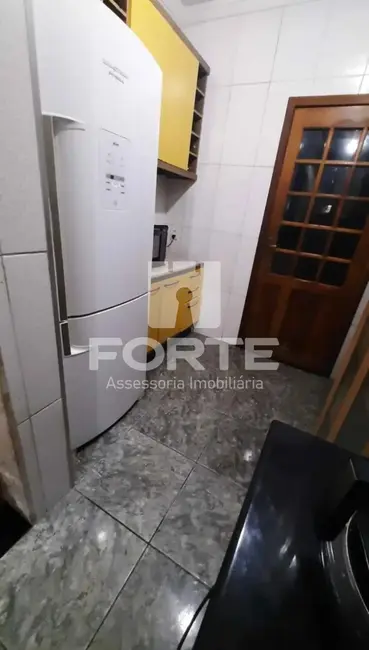 Foto 8 de Casa com 2 quartos à venda, 115m2 em Jardim Layr, Mogi Das Cruzes - SP