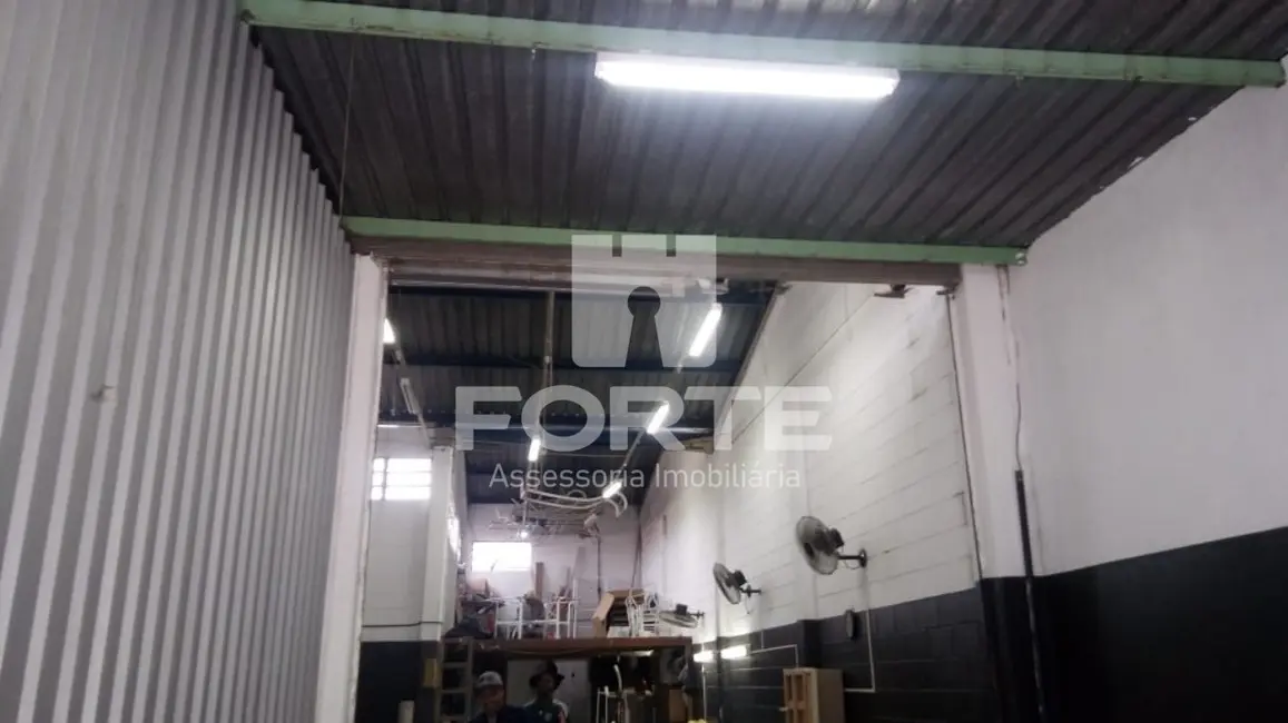 Foto 3 de Sala Comercial à venda, 270m2 em Conjunto Residencial Álvaro Bovolenta, Mogi Das Cruzes - SP