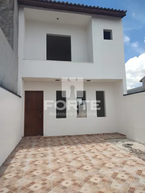 Foto 1 de Casa com 3 quartos à venda, 125m2 em Jardim Cambuci, Mogi Das Cruzes - SP