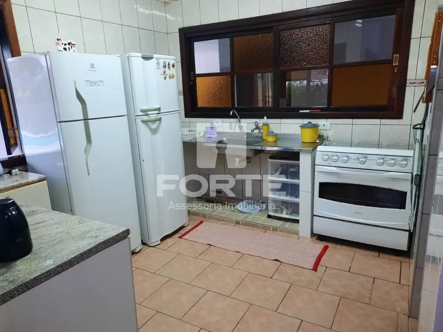 Casa de Condomínio com 4 quartos à venda, 170m2 em Bertioga - SP - imagem 6 Foto 6 de Casa de Condomínio com 4 quartos à venda, 170m2 em Bertioga - SP