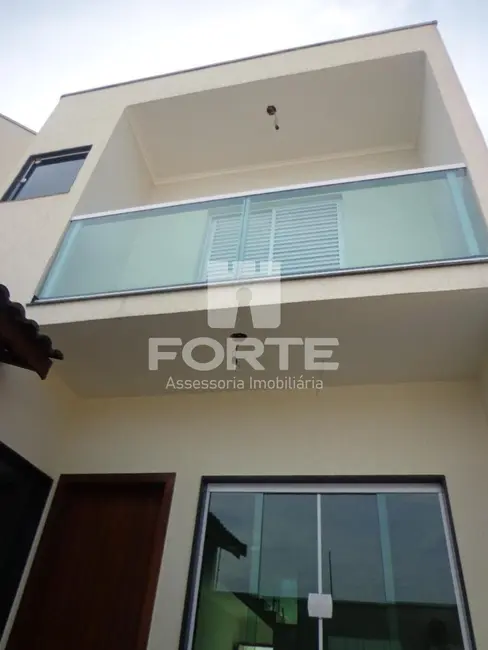 Foto 1 de Casa com 3 quartos à venda, 180m2 em Quinta da Paineira, São Paulo - SP