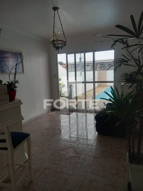 Foto 7 de Casa com 3 quartos à venda, 215m2 em Conjunto Habitacional São Sebastião, Mogi Das Cruzes - SP