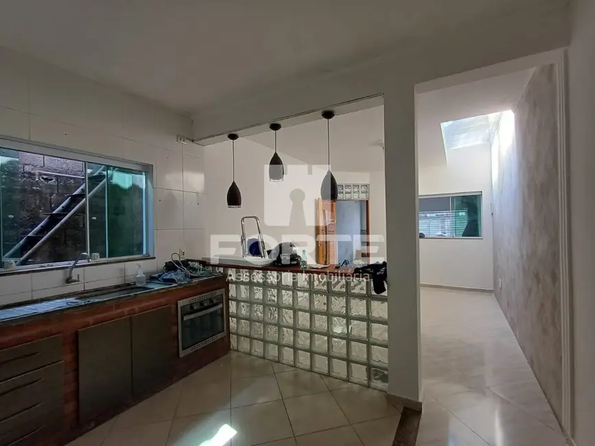 Foto 1 de Casa com 2 quartos à venda, 125m2 em Jardim Planalto, Mogi Das Cruzes - SP