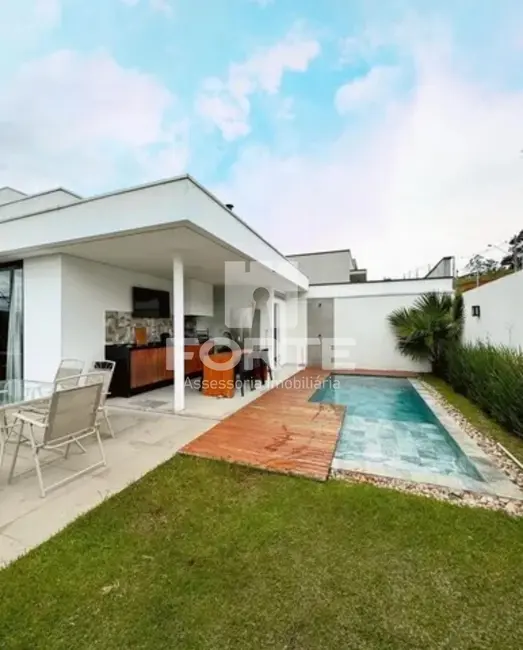 Foto 2 de Casa de Condomínio com 3 quartos à venda, 246m2 em Mogi Das Cruzes - SP