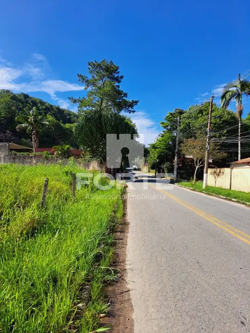 Foto 2 de Terreno / Lote à venda, 336m2 em Guararema - SP