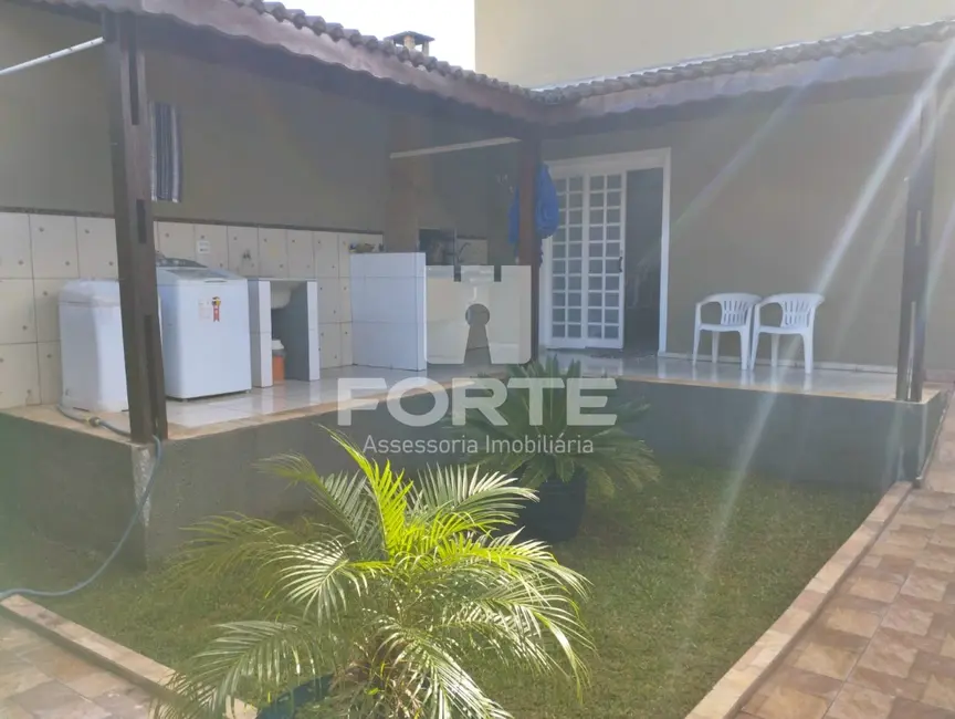 Foto 4 de Casa com 3 quartos à venda, 192m2 em Vila Caputera, Mogi Das Cruzes - SP