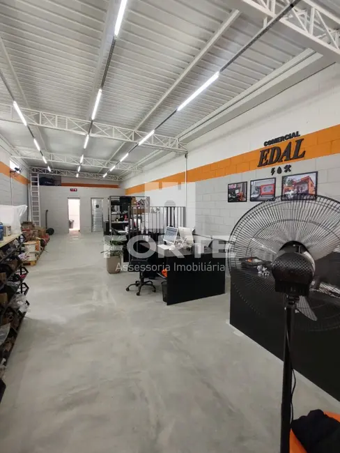 Foto 6 de Armazém / Galpão à venda e para alugar, 320m2 em Vila São Paulo, Mogi Das Cruzes - SP