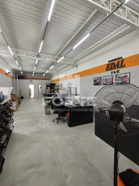 Foto 7 de Armazém / Galpão à venda e para alugar, 320m2 em Vila São Paulo, Mogi Das Cruzes - SP