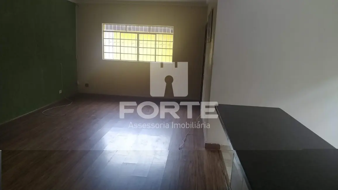 Casa com 3 quartos à venda, 170m2 em Jardim Medina, Poa - SP - imagem 4 Foto 4 de Casa com 3 quartos à venda, 170m2 em Jardim Medina, Poa - SP