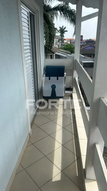 Foto 2 de Casa de Condomínio com 5 quartos à venda, 500m2 em Parque Residencial Itapeti, Mogi Das Cruzes - SP