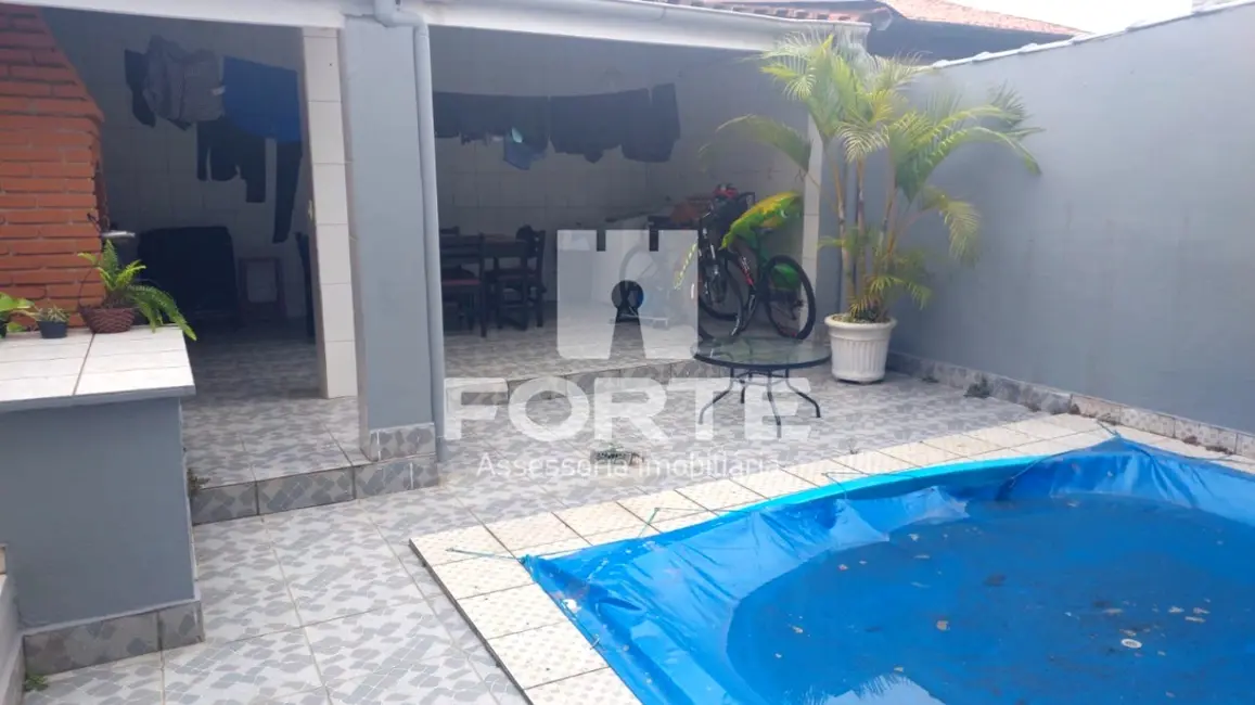 Foto 1 de Casa com 2 quartos à venda, 122m2 em Vila Lavínia, Mogi Das Cruzes - SP