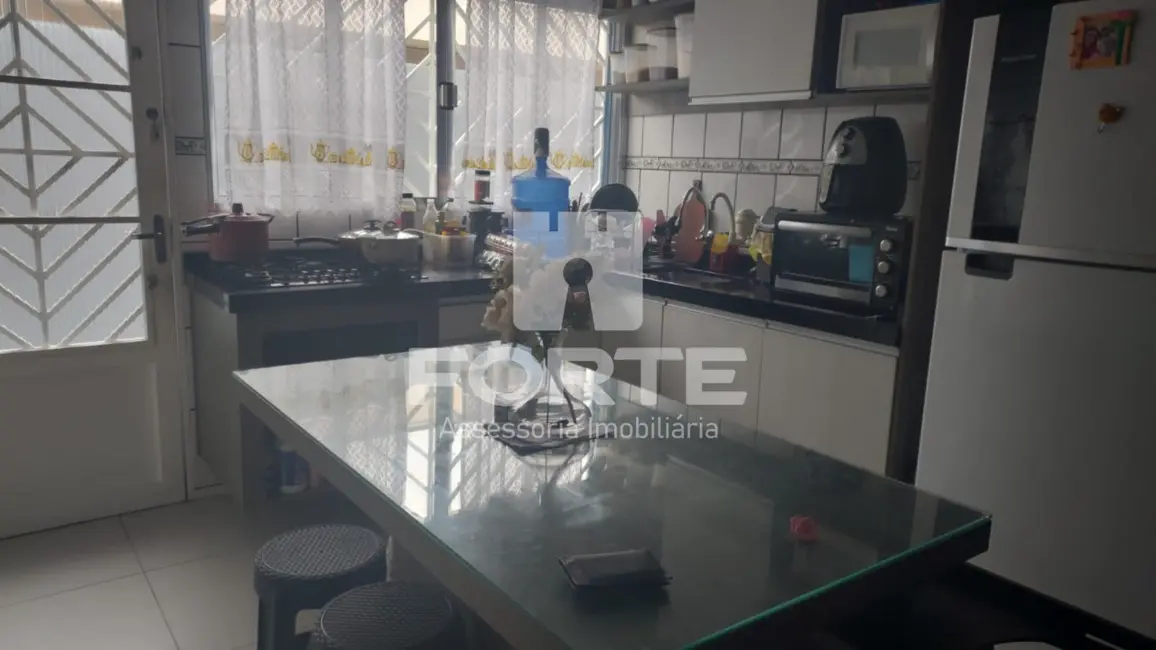 Foto 3 de Casa com 2 quartos à venda, 122m2 em Vila Lavínia, Mogi Das Cruzes - SP