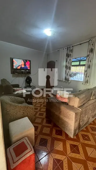 Foto 2 de Casa com 3 quartos à venda, 500m2 em Vila Maluf, Suzano - SP