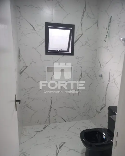 Foto 8 de Casa com 2 quartos à venda, 78m2 em Jardim Layr, Mogi Das Cruzes - SP