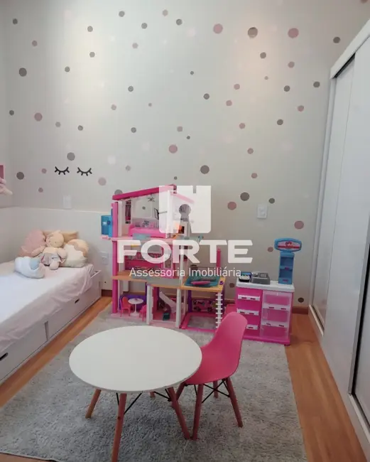 Foto 3 de Casa com 3 quartos à venda, 250m2 em Cézar de Souza, Mogi Das Cruzes - SP