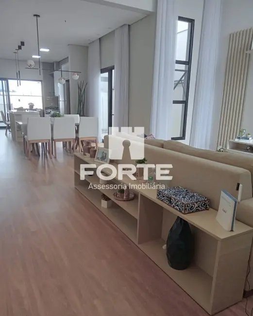 Foto 5 de Casa com 3 quartos à venda, 250m2 em Cézar de Souza, Mogi Das Cruzes - SP