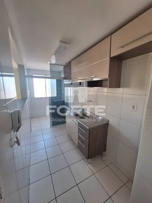 Foto 3 de Apartamento com 2 quartos para alugar, 48m2 em Conjunto Residencial do Bosque, Mogi Das Cruzes - SP