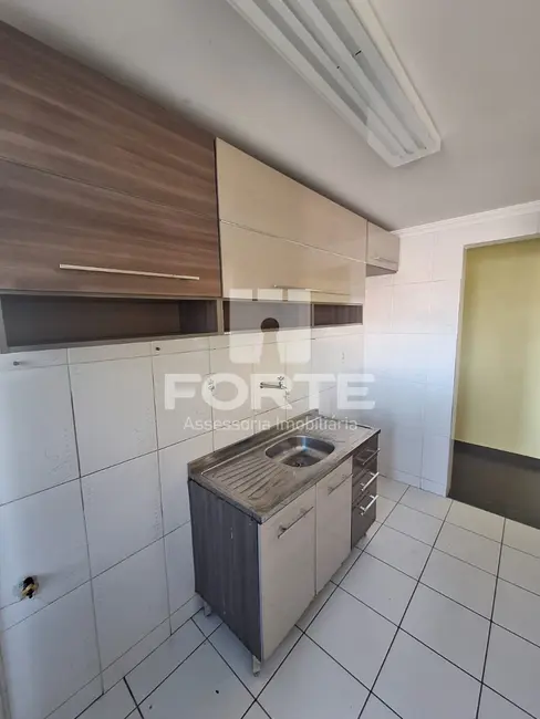 Foto 5 de Apartamento com 2 quartos para alugar, 48m2 em Conjunto Residencial do Bosque, Mogi Das Cruzes - SP