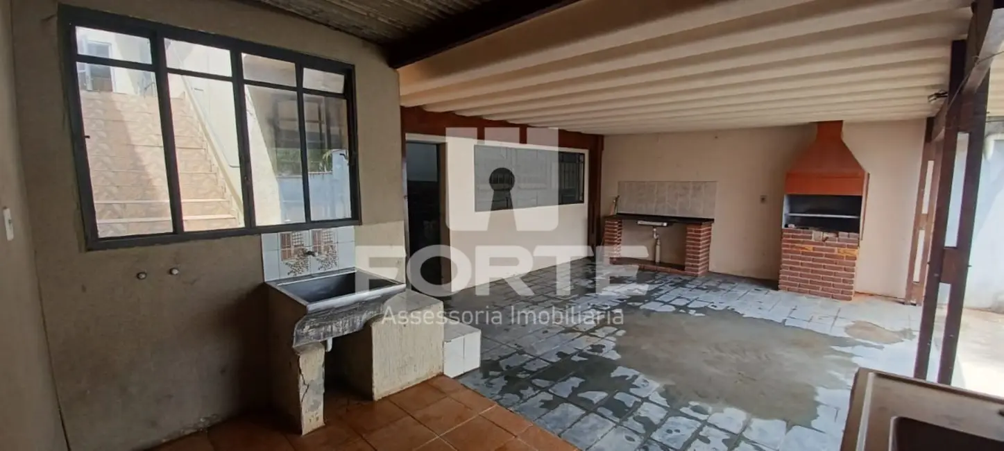 Foto 2 de Casa com 3 quartos à venda, 420m2 em Vila Caputera, Mogi Das Cruzes - SP