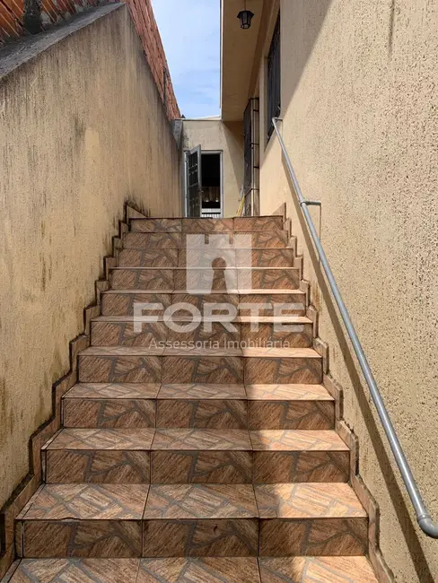 Casa com 3 quartos à venda, 420m2 em Vila Caputera, Mogi Das Cruzes - SP - imagem 3 Foto 3 de Casa com 3 quartos à venda, 420m2 em Vila Caputera, Mogi Das Cruzes - SP