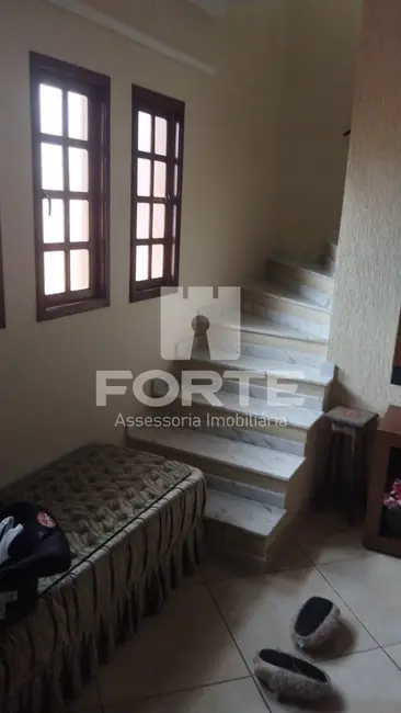 Foto 6 de Casa com 4 quartos à venda, 170m2 em Vila Suissa, Mogi Das Cruzes - SP
