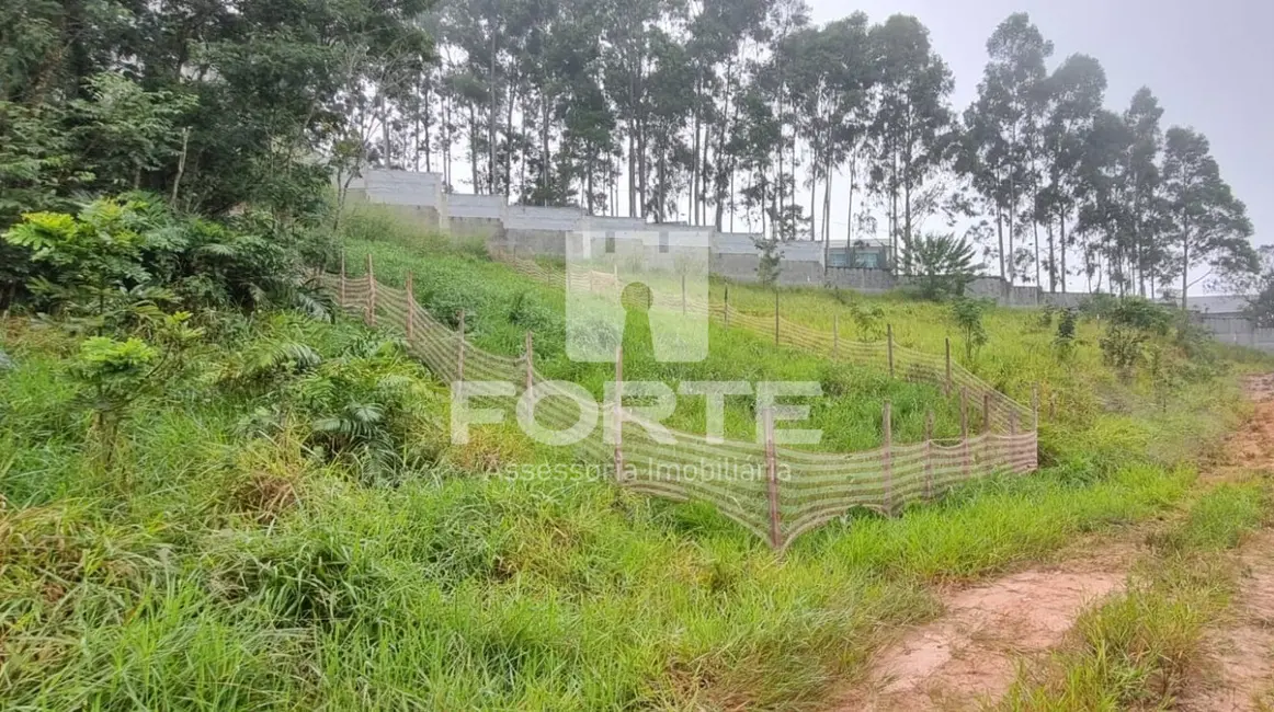 Foto 3 de Terreno / Lote à venda, 360m2 em Jardim Piatã B, Mogi Das Cruzes - SP