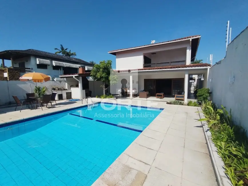 Casa com 5 quartos à venda, 400m2 em Jardim Virgínia, Guaruja - SP - imagem 3 Foto 3 de Casa com 5 quartos à venda, 400m2 em Jardim Virgínia, Guaruja - SP