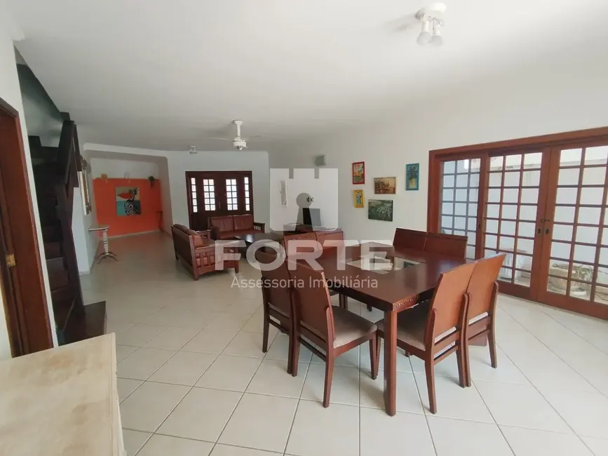 Casa com 5 quartos à venda, 400m2 em Jardim Virgínia, Guaruja - SP - imagem 5 Foto 5 de Casa com 5 quartos à venda, 400m2 em Jardim Virgínia, Guaruja - SP