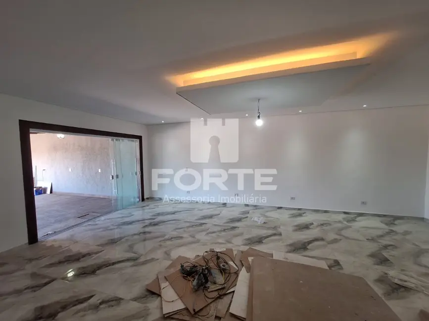 Chácara com 3 quartos à venda, 200m2 em Biritiba Ussu, Mogi Das Cruzes - SP - imagem 8 Foto 8 de Chácara com 3 quartos à venda, 200m2 em Biritiba Ussu, Mogi Das Cruzes - SP