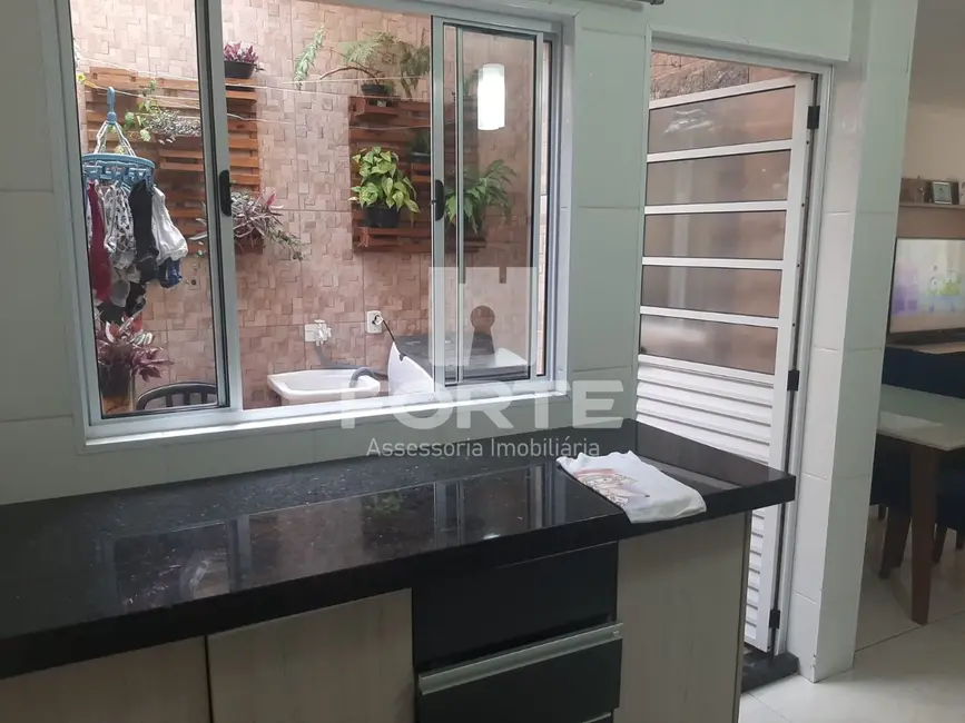 Foto 5 de Casa de Condomínio com 2 quartos à venda, 76m2 em Jundiapeba, Mogi Das Cruzes - SP