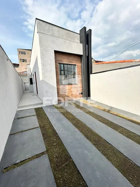 Foto 1 de Casa com 2 quartos à venda, 65m2 em Mogi Das Cruzes - SP