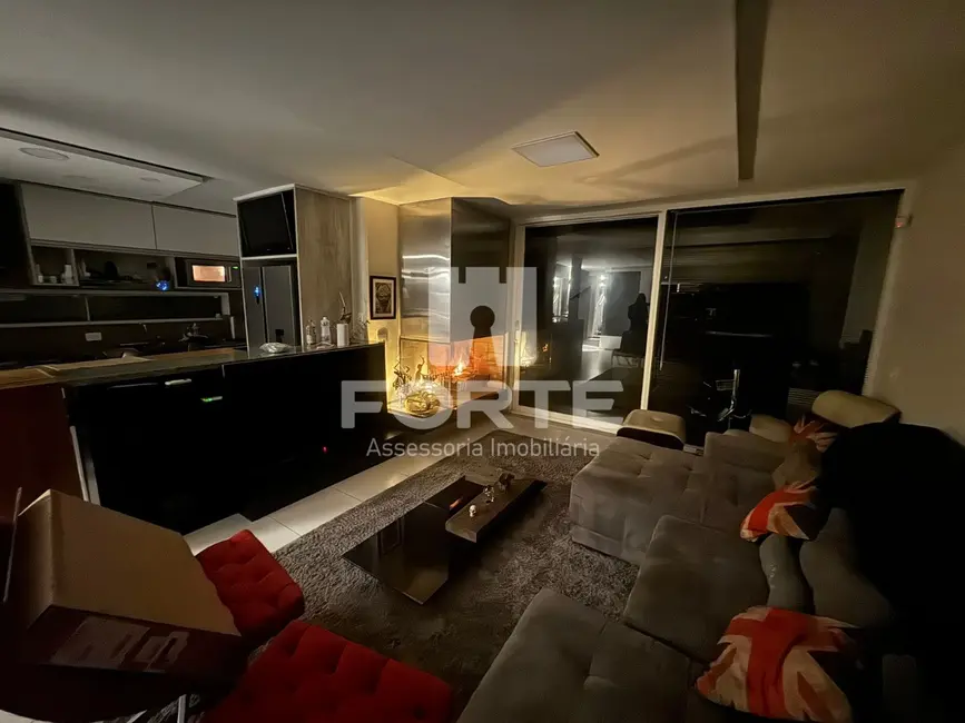 Foto 2 de Casa de Condomínio com 3 quartos à venda, 230m2 em Fazenda Rodeio, Mogi Das Cruzes - SP