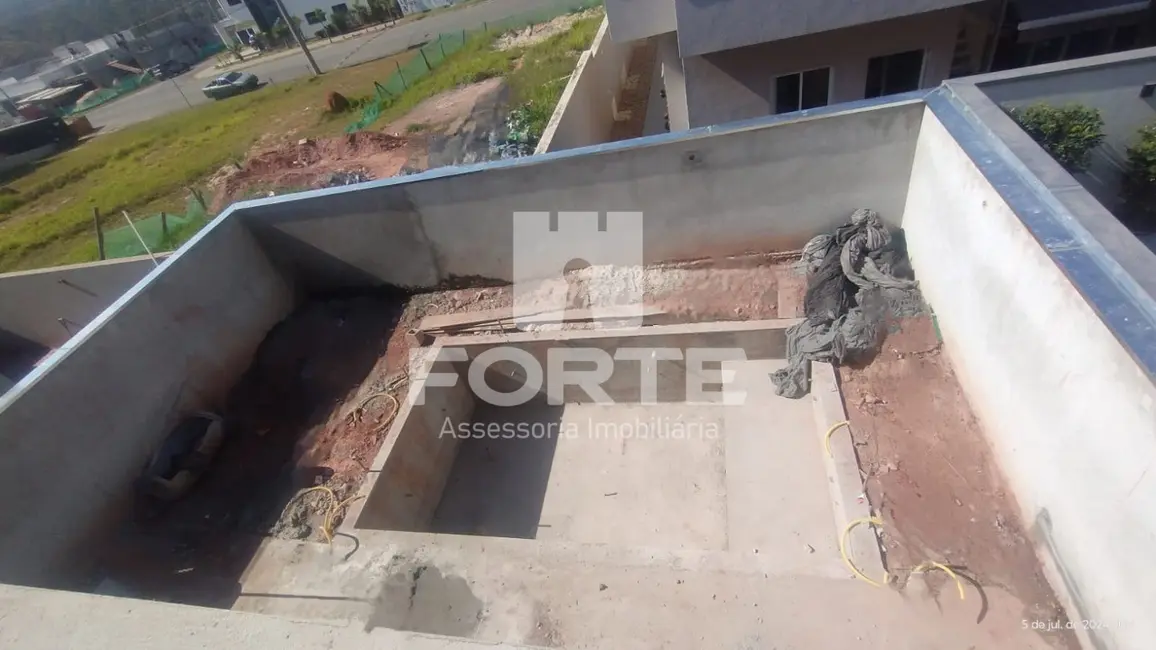 Casa de Condomínio com 3 quartos à venda, 193m2 em Mogi Das Cruzes - SP - imagem 5 Foto 5 de Casa de Condomínio com 3 quartos à venda, 193m2 em Mogi Das Cruzes - SP