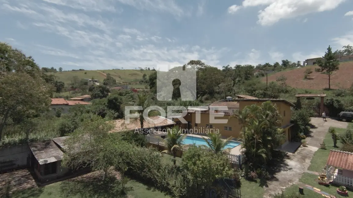 Foto 3 de Sítio / Rancho com 4 quartos à venda, 600m2 em Guararema - SP