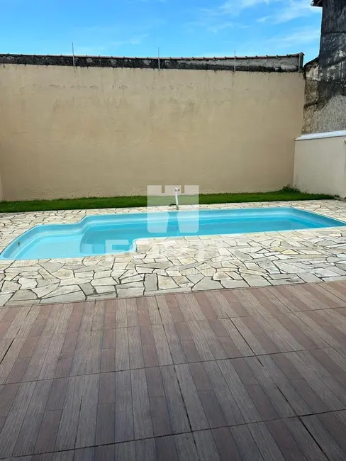 Foto 4 de Casa com 3 quartos à venda, 231m2 em Centro, Caraguatatuba - SP