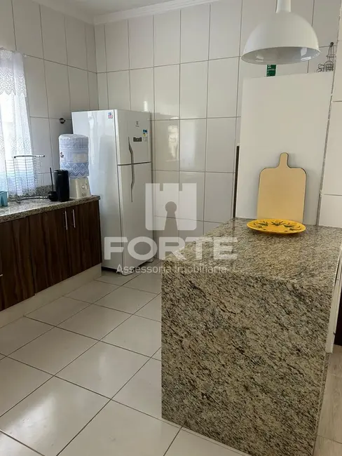 Foto 8 de Casa com 3 quartos à venda, 231m2 em Centro, Caraguatatuba - SP