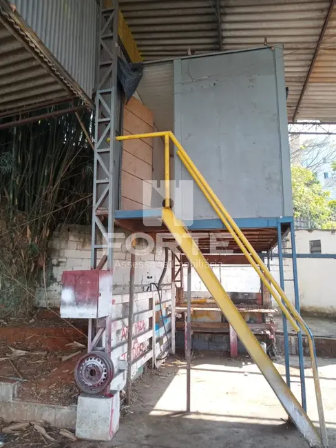 Foto 3 de Armazém / Galpão para alugar, 700m2 em Jardim Armênia, Mogi Das Cruzes - SP