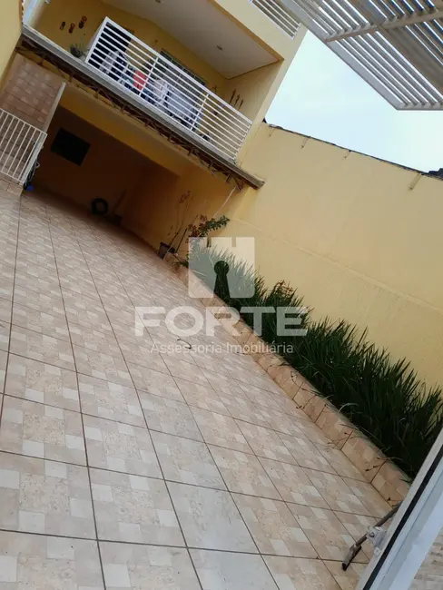 Casa com 3 quartos à venda, 206m2 em Vila Moraes, Mogi Das Cruzes - SP - imagem 6 Foto 6 de Casa com 3 quartos à venda, 206m2 em Vila Moraes, Mogi Das Cruzes - SP