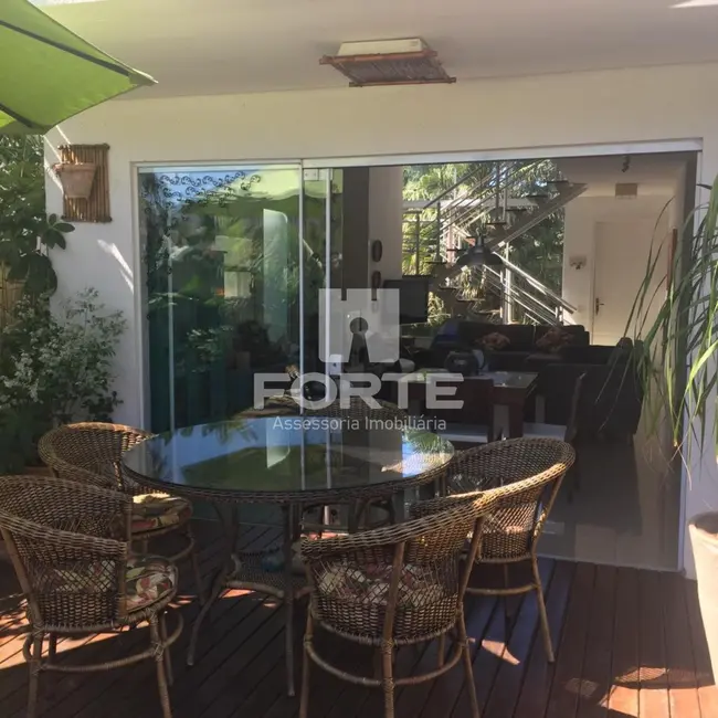 Foto 4 de Casa de Condomínio com 3 quartos à venda, 240m2 em Aruã, Mogi Das Cruzes - SP