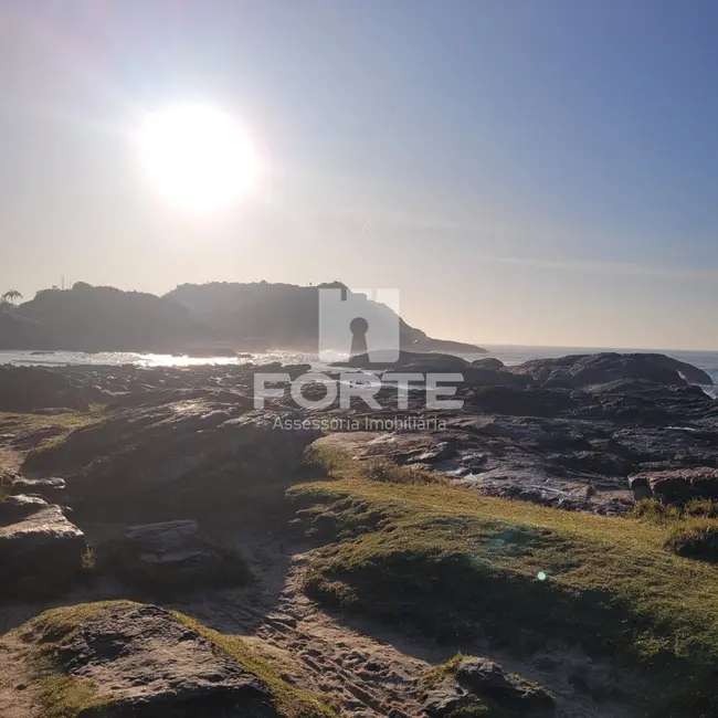 Foto 3 de Casa com 2 quartos à venda, 250m2 em Itanhaem - SP