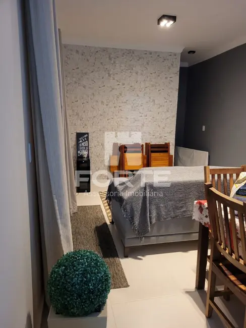 Foto 4 de Casa com 2 quartos à venda, 250m2 em Itanhaem - SP