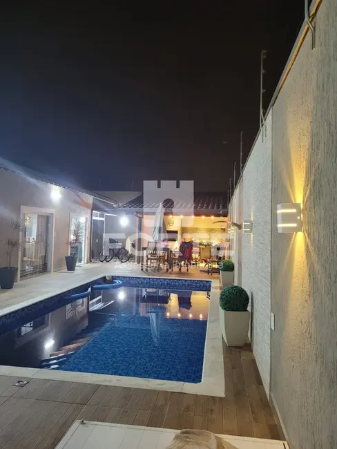 Foto 8 de Casa com 2 quartos à venda, 250m2 em Itanhaem - SP