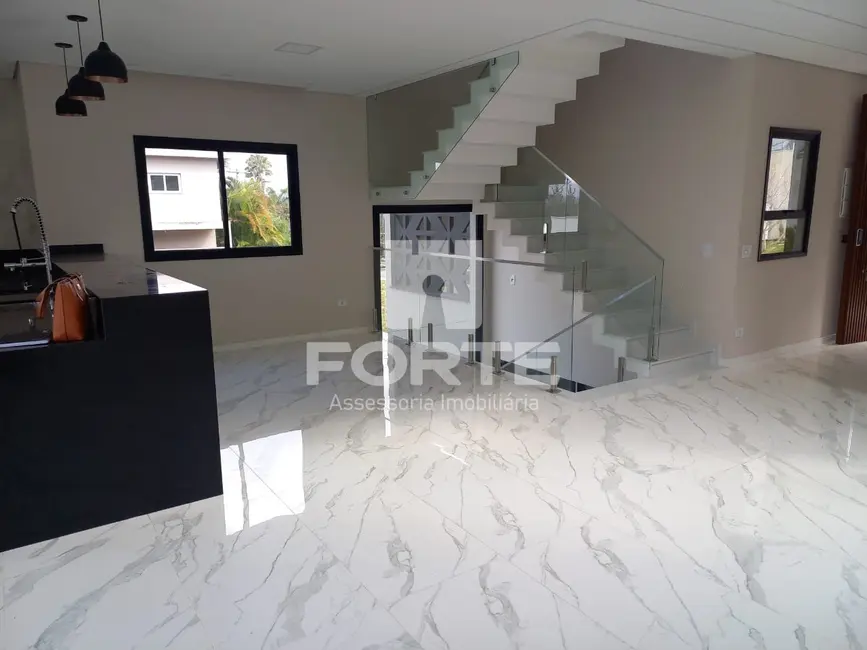 Foto 1 de Casa de Condomínio com 3 quartos à venda, 311m2 em Vila Suissa, Mogi Das Cruzes - SP