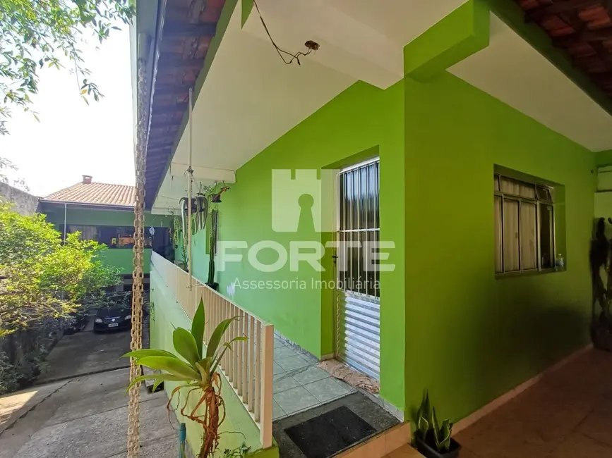 Casa com 3 quartos à venda, 300m2 em Jardim Universo, Mogi Das Cruzes - SP - imagem 3 Foto 3 de Casa com 3 quartos à venda, 300m2 em Jardim Universo, Mogi Das Cruzes - SP