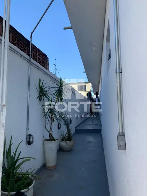 Foto 2 de Casa com 3 quartos à venda, 220m2 em Jardim Luella, Suzano - SP